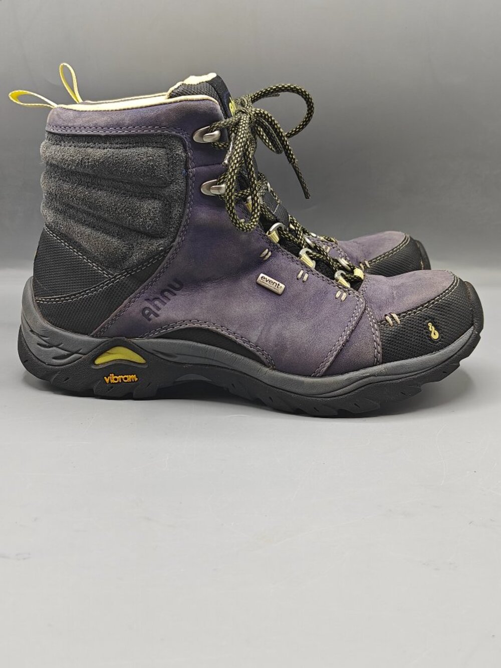 Ahnu Montara High Waterproof Women's Size 7.5 Vibram Hiking Boots Purple